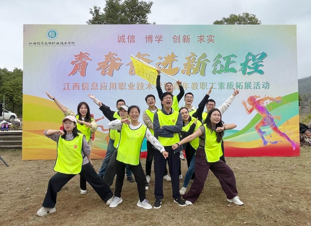 5b7621777e3cbcdeeca22b2d81543a03.jpg