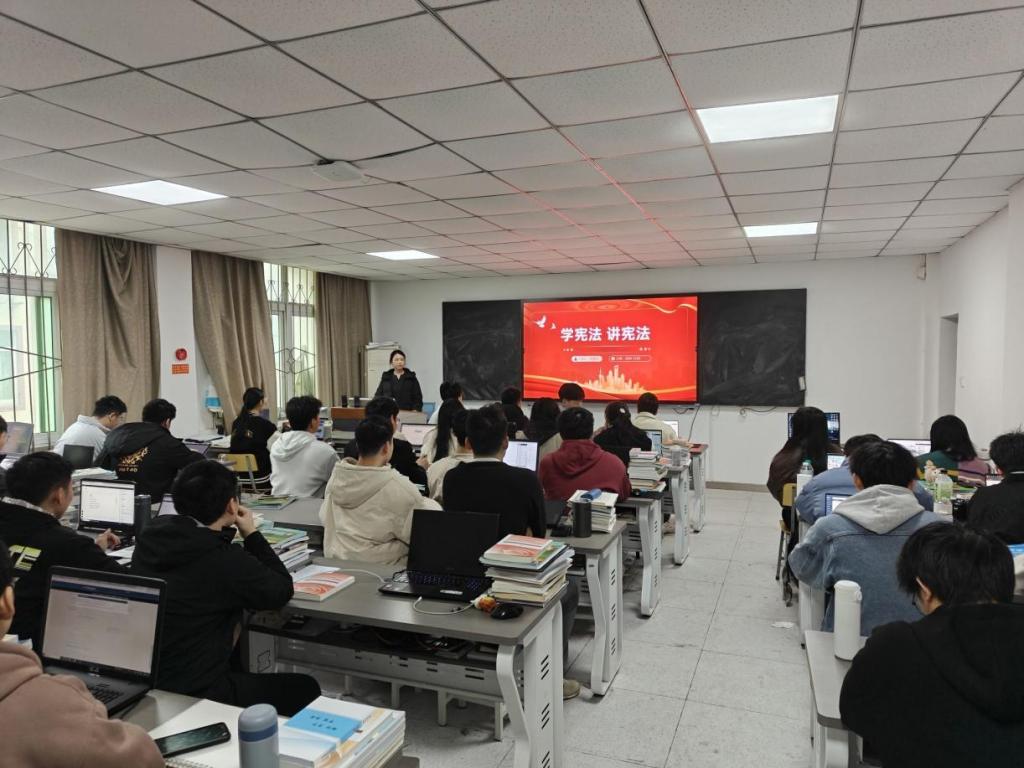 主题班会 (2).png